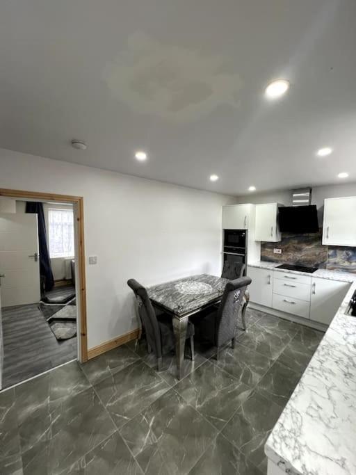Luxury 3 Bed 3 Bedroom House Harborne Birmingham Exteriör bild