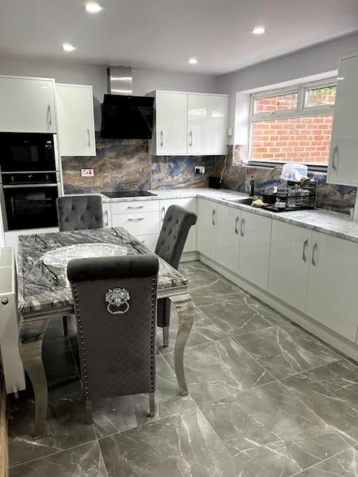 Luxury 3 Bed 3 Bedroom House Harborne Birmingham Exteriör bild